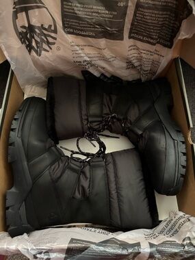 🖤❤️ Timberland Jenness Falls Black Waterproof Boots 11 ❤️🖤 Retail $130!